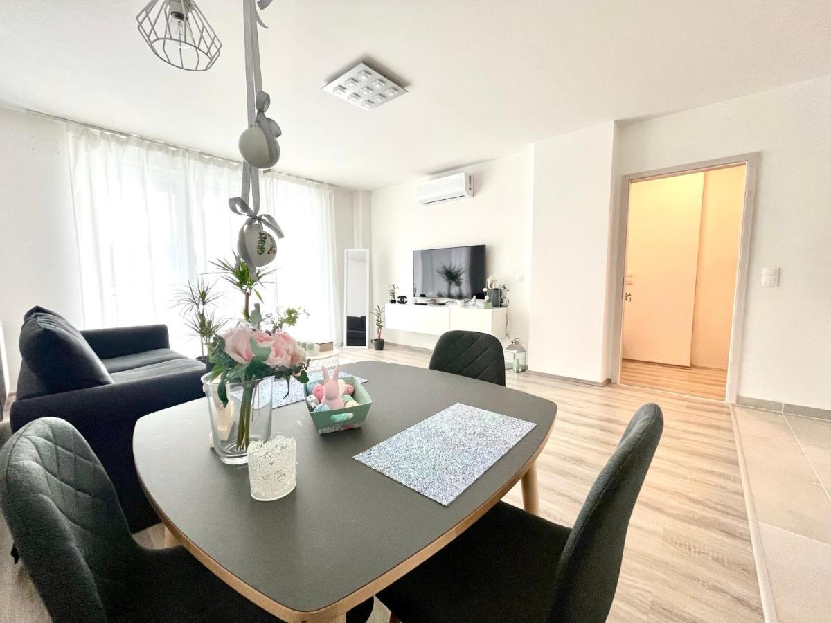 West Budapest-Edge Of Downtown-Free Parking Екстер'єр фото