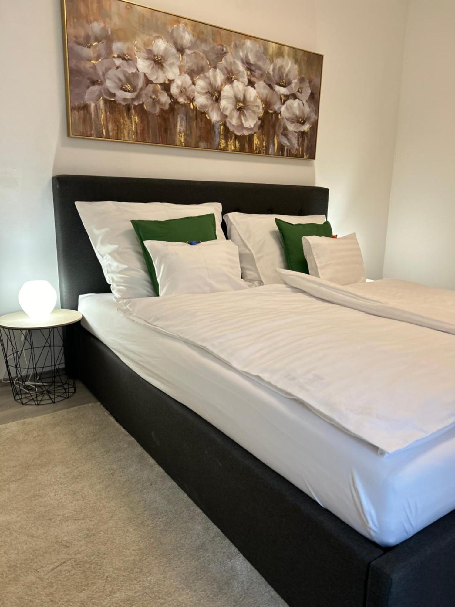West Budapest-Edge Of Downtown-Free Parking Екстер'єр фото