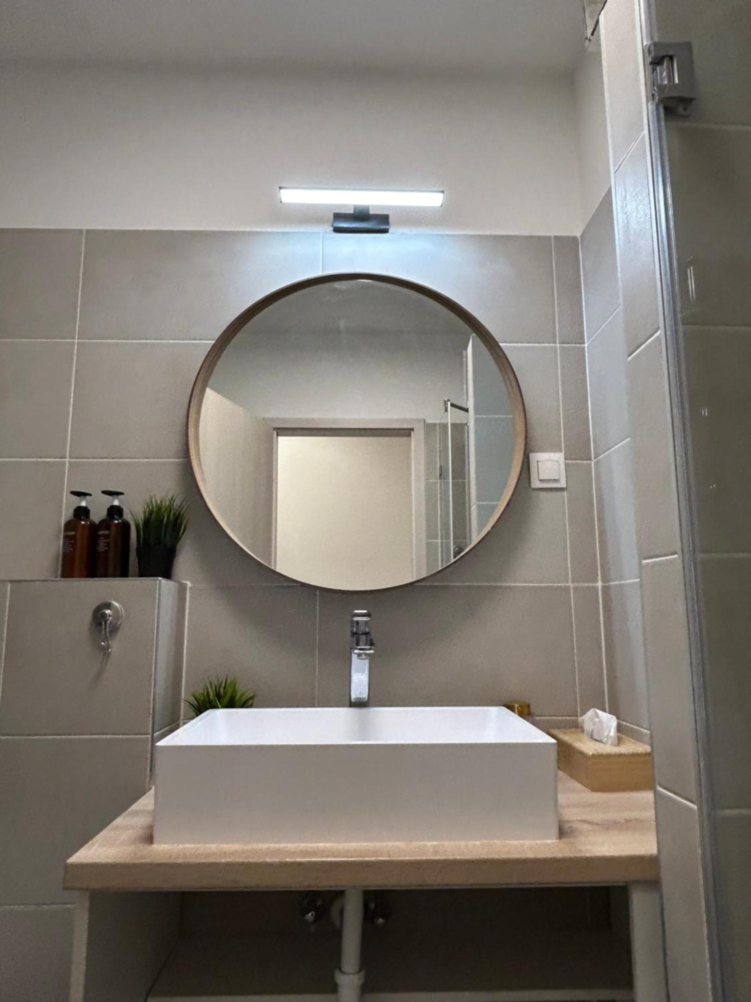 West Budapest-Edge Of Downtown-Free Parking Екстер'єр фото