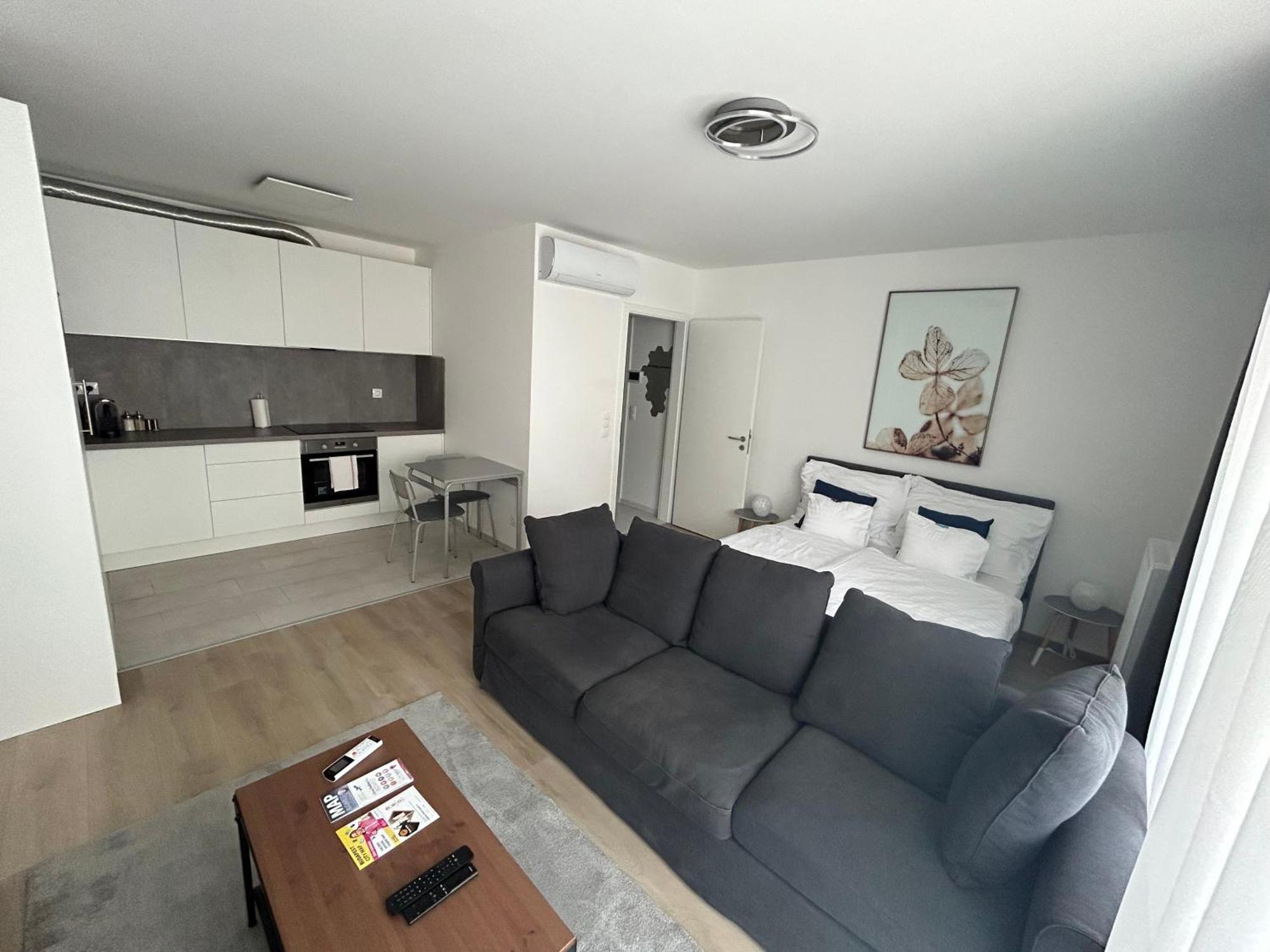 West Budapest-Edge Of Downtown-Free Parking Екстер'єр фото